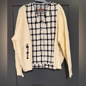 Umgee Cream and Black Checkered Cardigan/Shacket. Size S